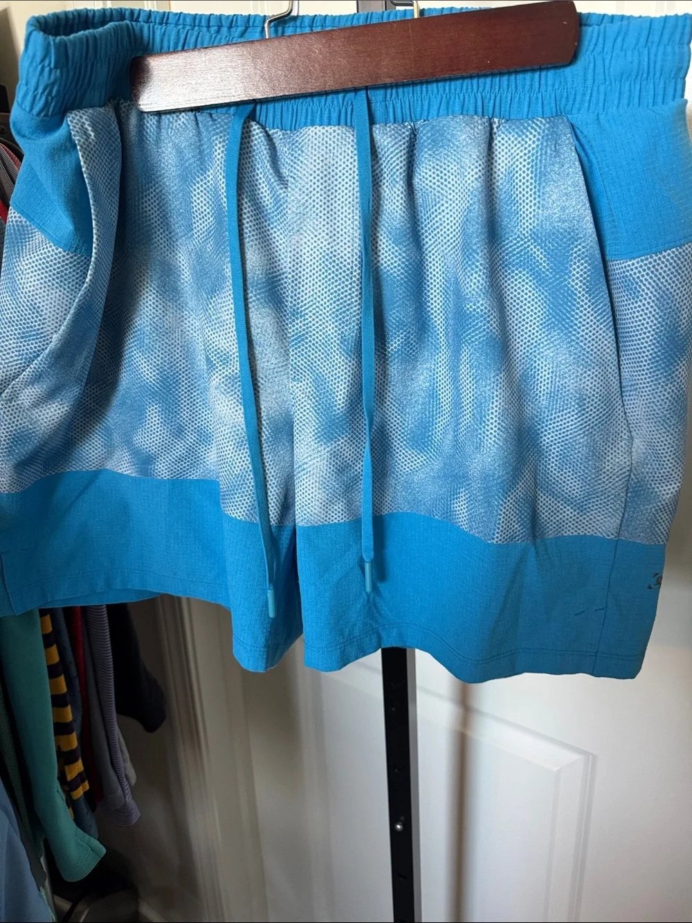 lululemon athletica Men's Blue Turquoise Swim Trunks